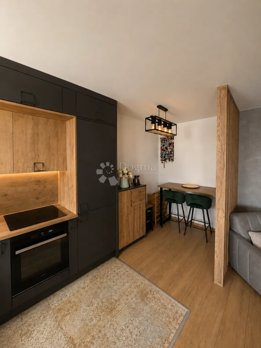 sunčan stan s prekrasnom lođom - 49.10 + 30 m2 - slika 5