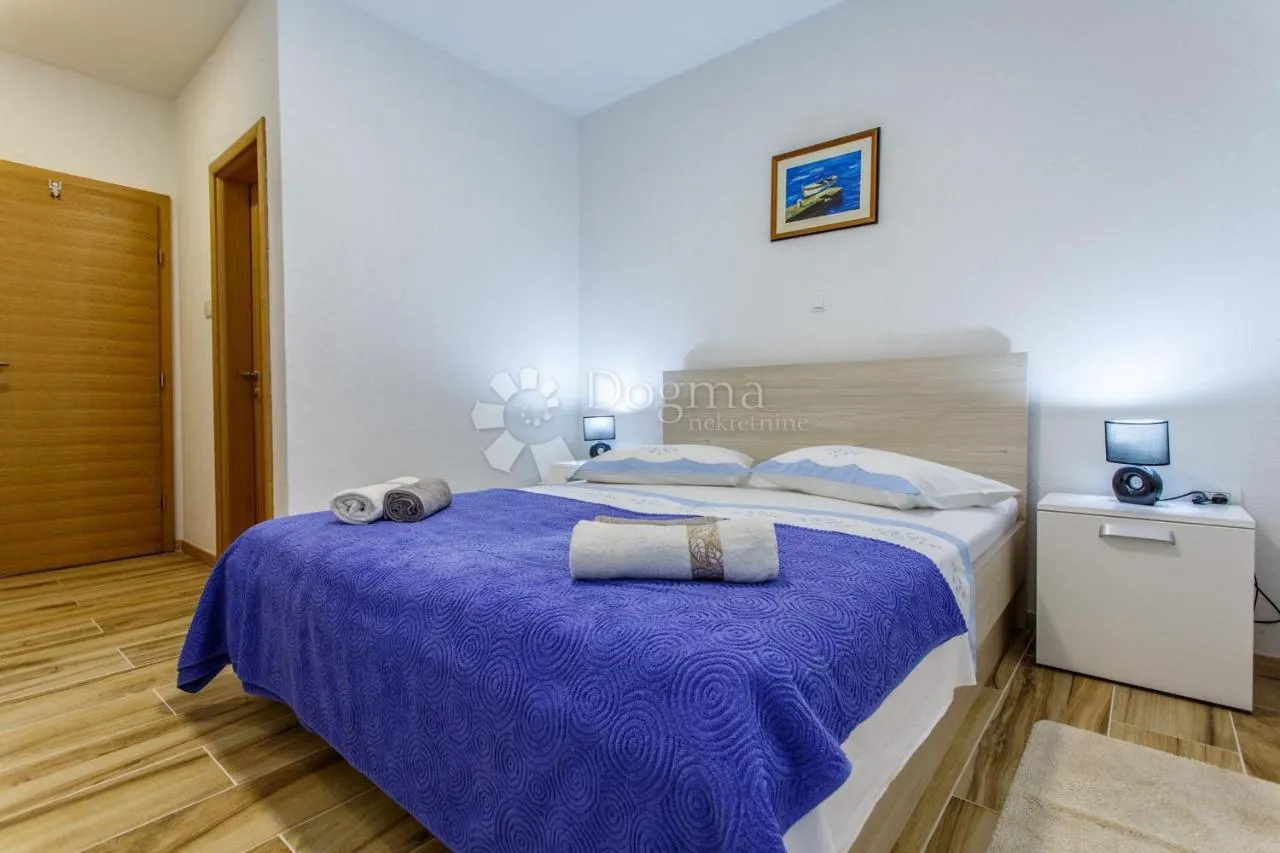 samo u dogmi! hvar, 10m od plaže, prekrasna kuća sa 4 apartmana - slika 27