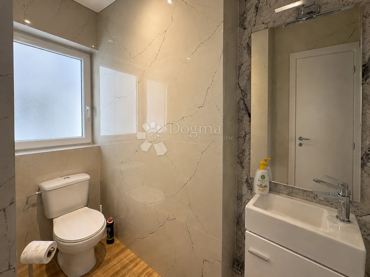 ekskluzivan stan za najam u centru rijeke | 3s+db | 110 m² - slika 11