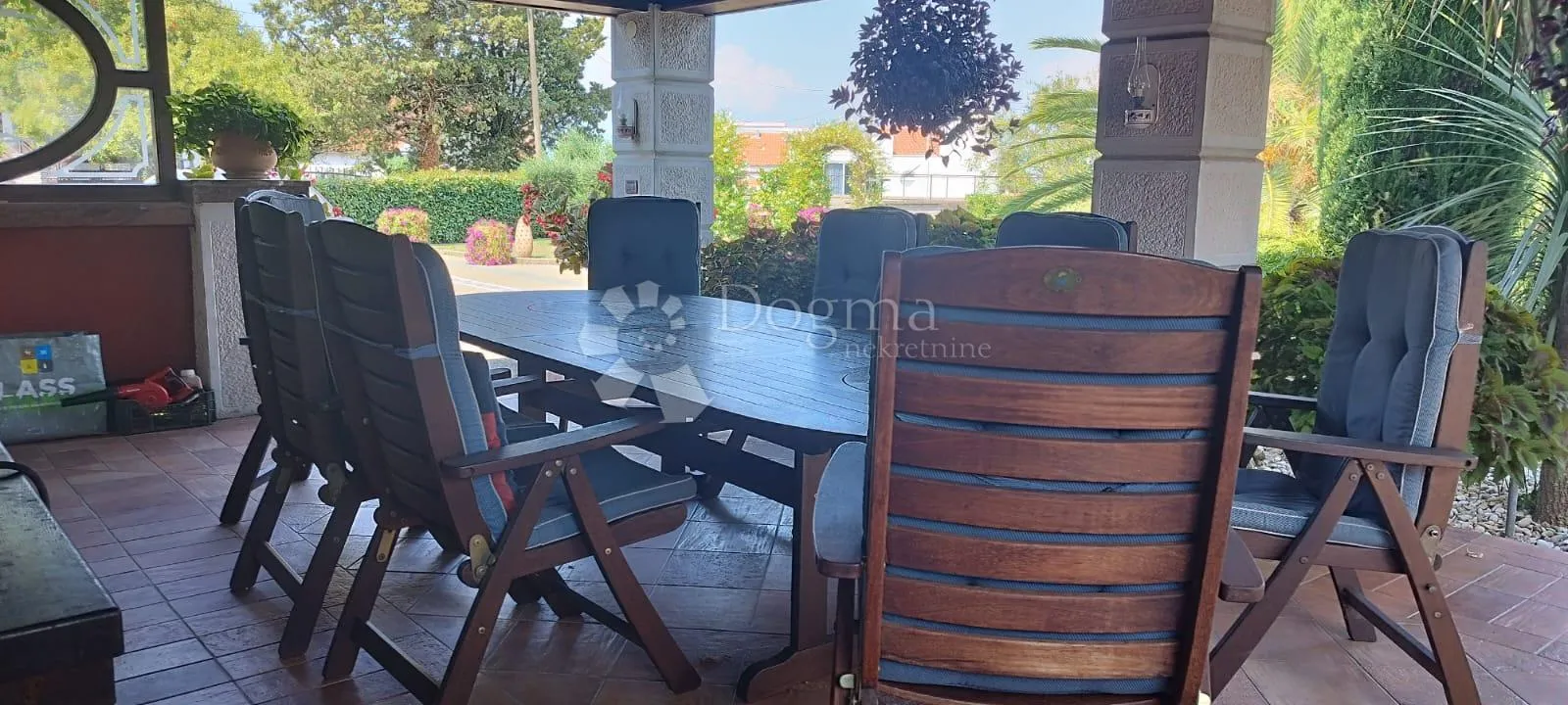 malinska - samostojeća kuća s prekrasnom okućnicom - slika 21