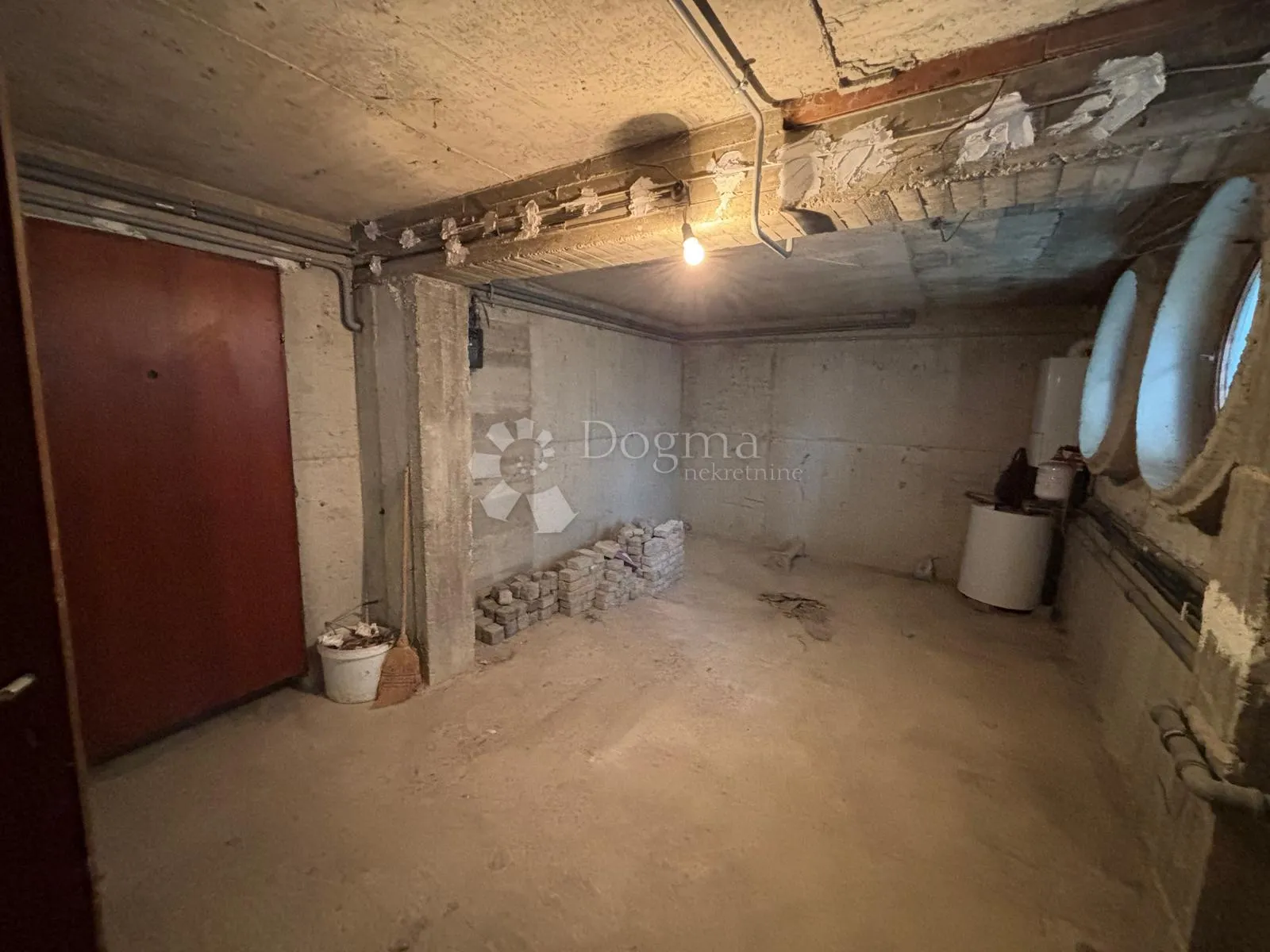 mikulići – odlična investicija, kuća 283 m² s velikim potencijalom - slika 31