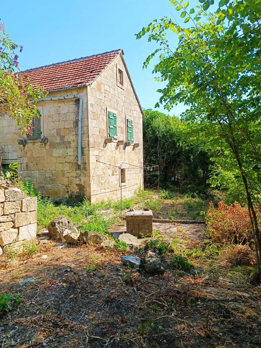 seosko imanje - kamena kuća za adaptaciju, glavice - slika 4