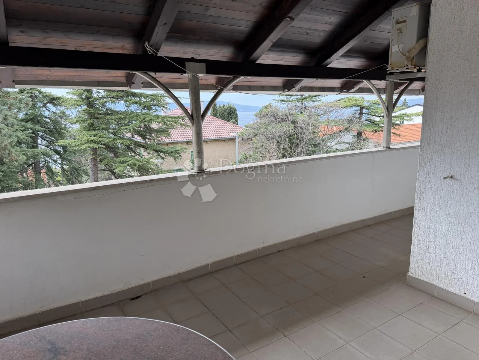 apartman 67m2 s garažom i spremištem - slika 3