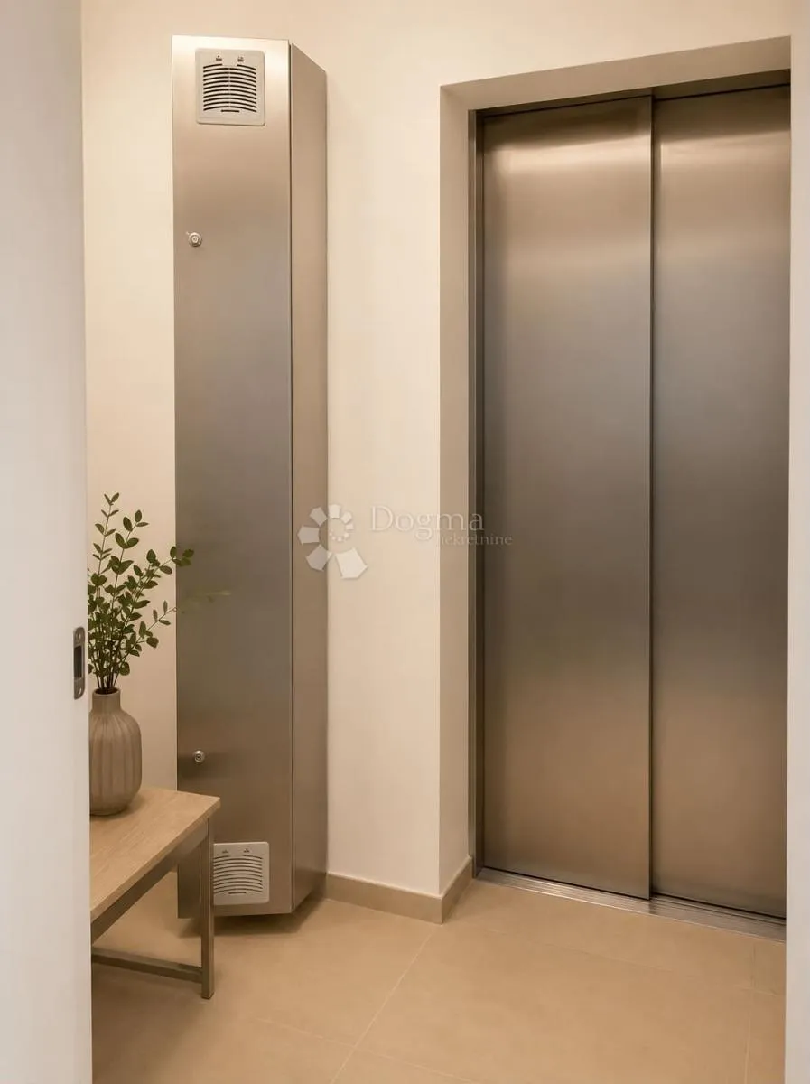 luksuzni penthouse s pogledom na more - slika 10