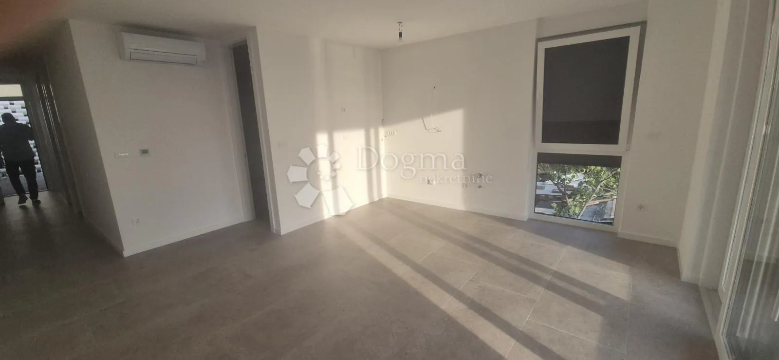 krk, omišalj - predivan apartman u novogradnji samo 150 metara od mora - slika 14