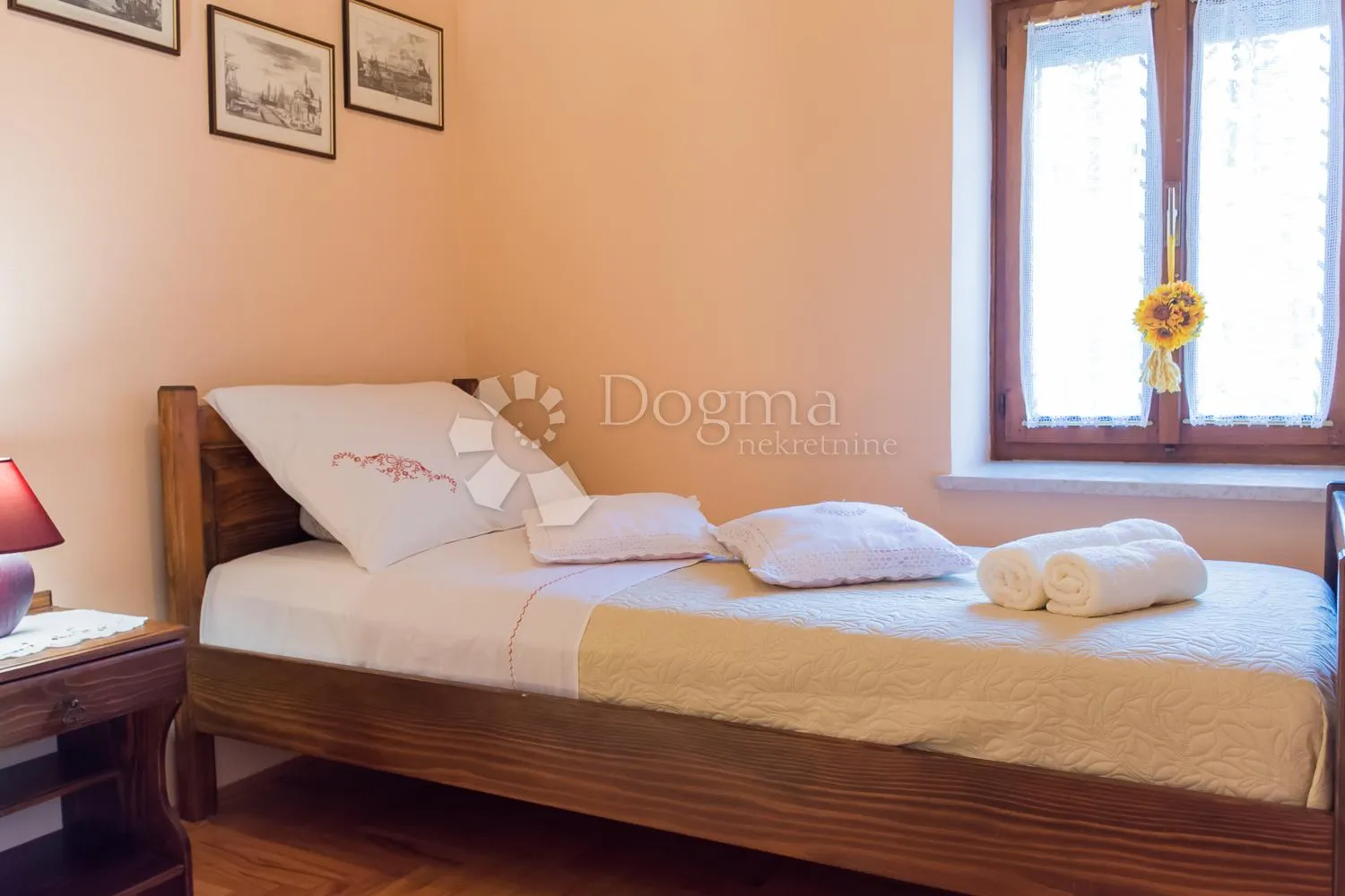 prekrasna, renovirana kamena kuća!! - slika 18