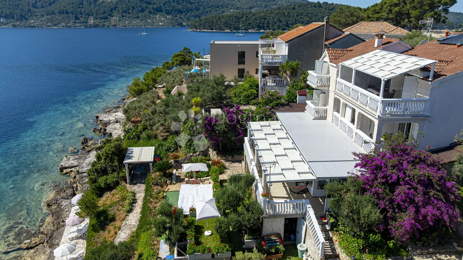 prvi red do mora: samoodrživa apartmanska vila s uhodanim poslovanjem – vela luka, korčula - slika 23