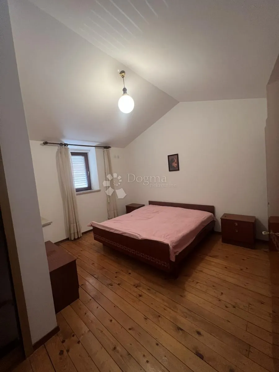 duplex -dvije kuće sa ljetnom kuhinjom i garažom - slika 36