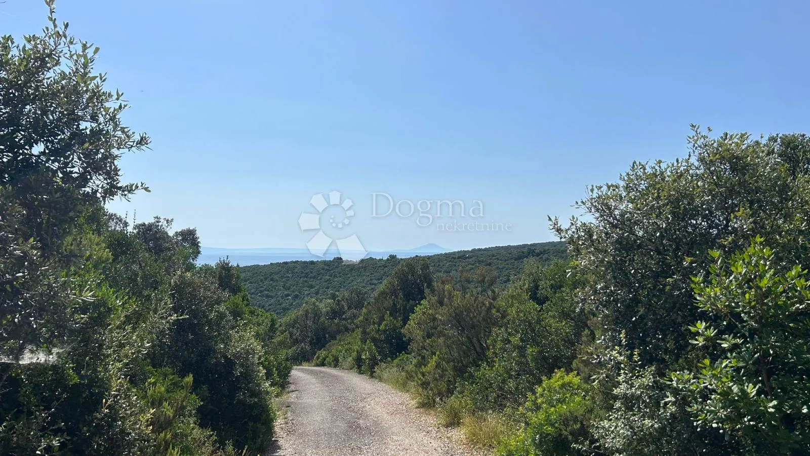 atraktivno zemljište - 150 m od mora duga uvala - slika 6