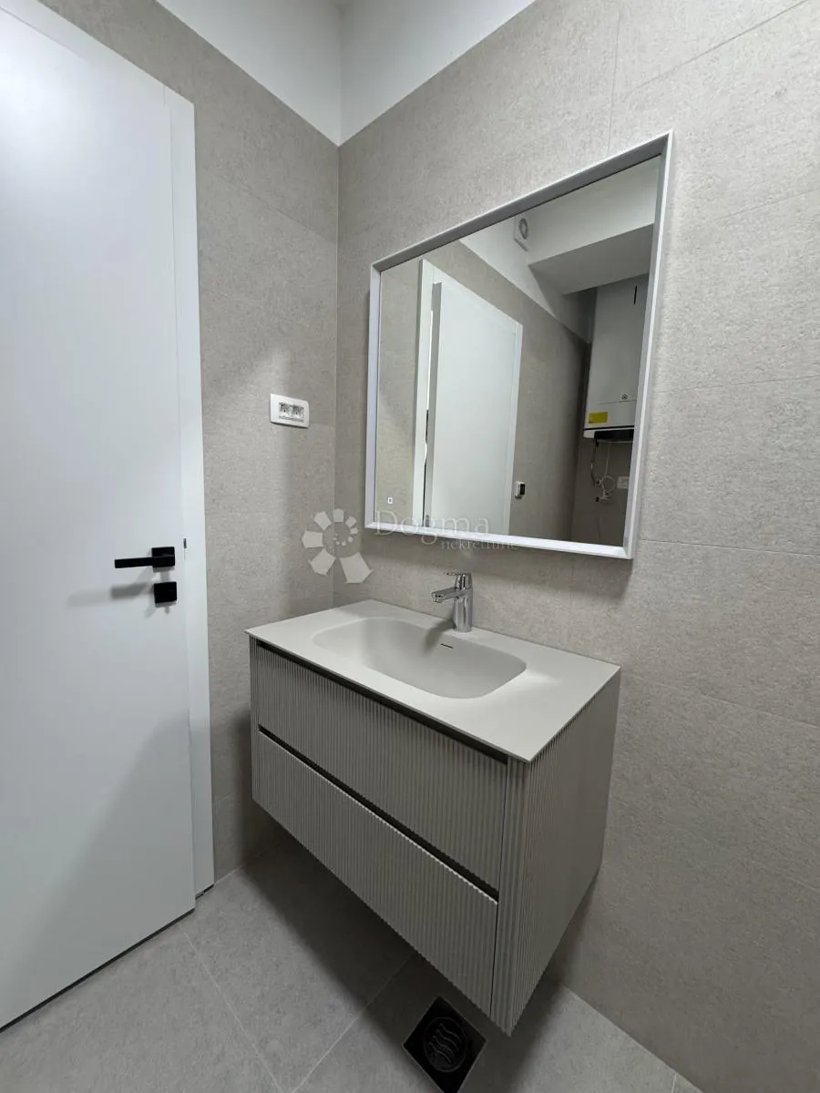 diklovac | penthouse s krovnom terasom, pogled na more - slika 13
