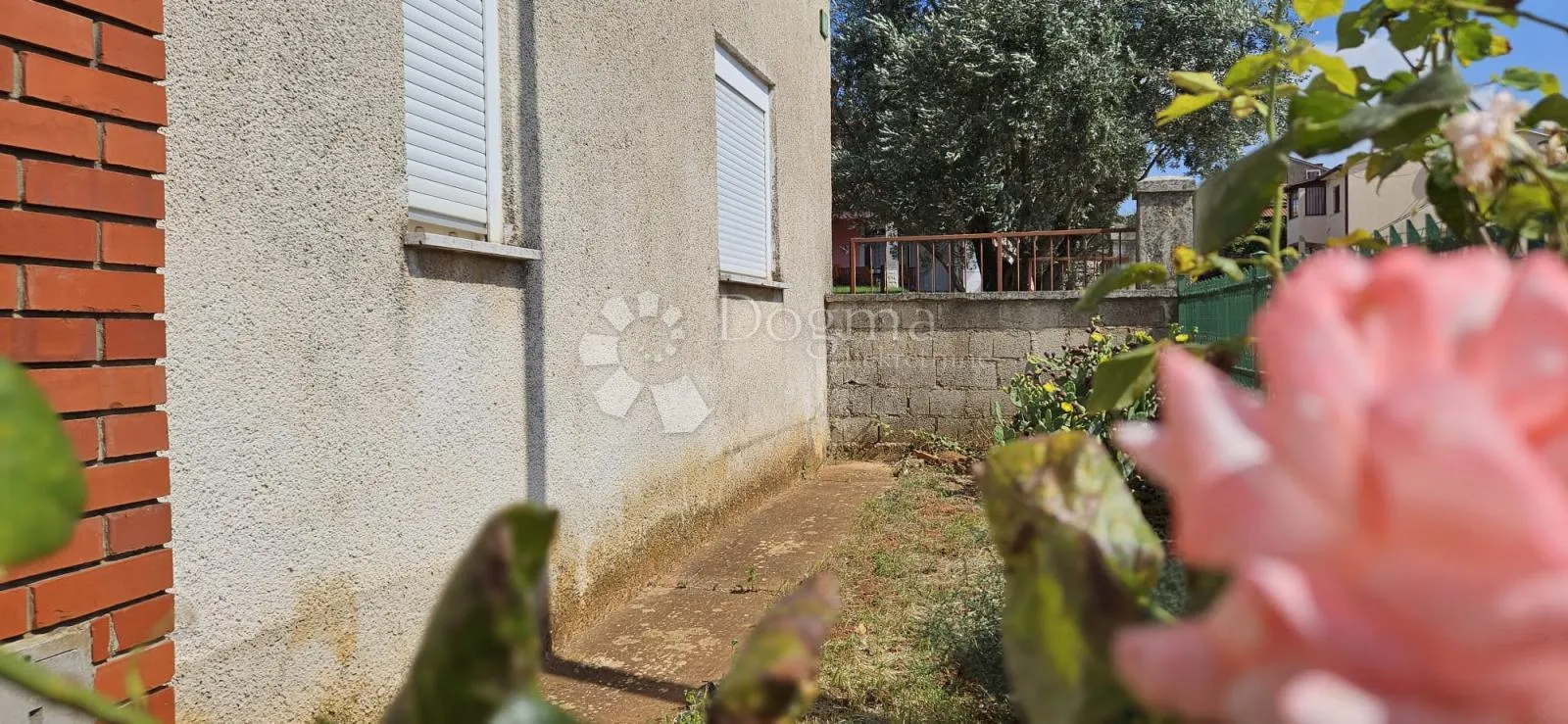 komforna mala kuća od 110m² - slika 39