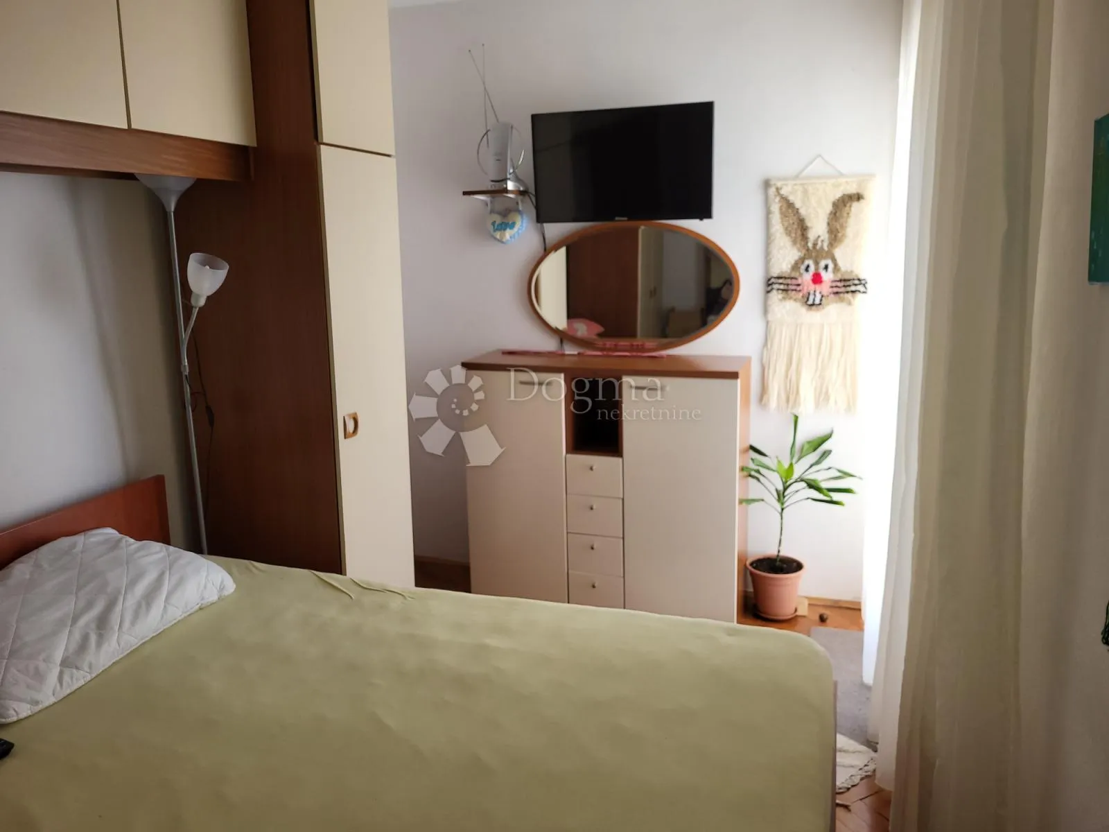 stan u blizini centra sa prekrasnim pogledom na more - slika 15