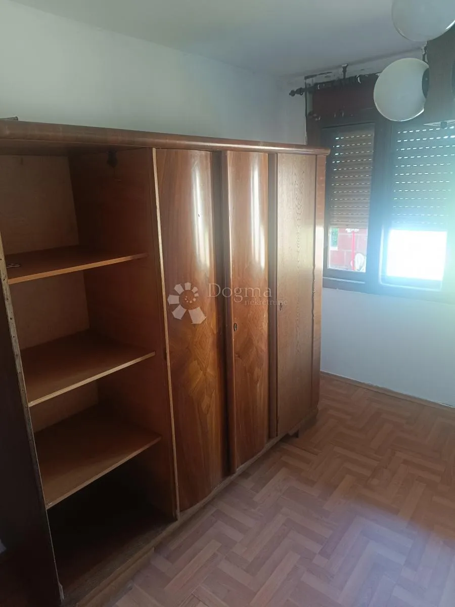 kuća na imanju 1 km od brze ceste - slika 6