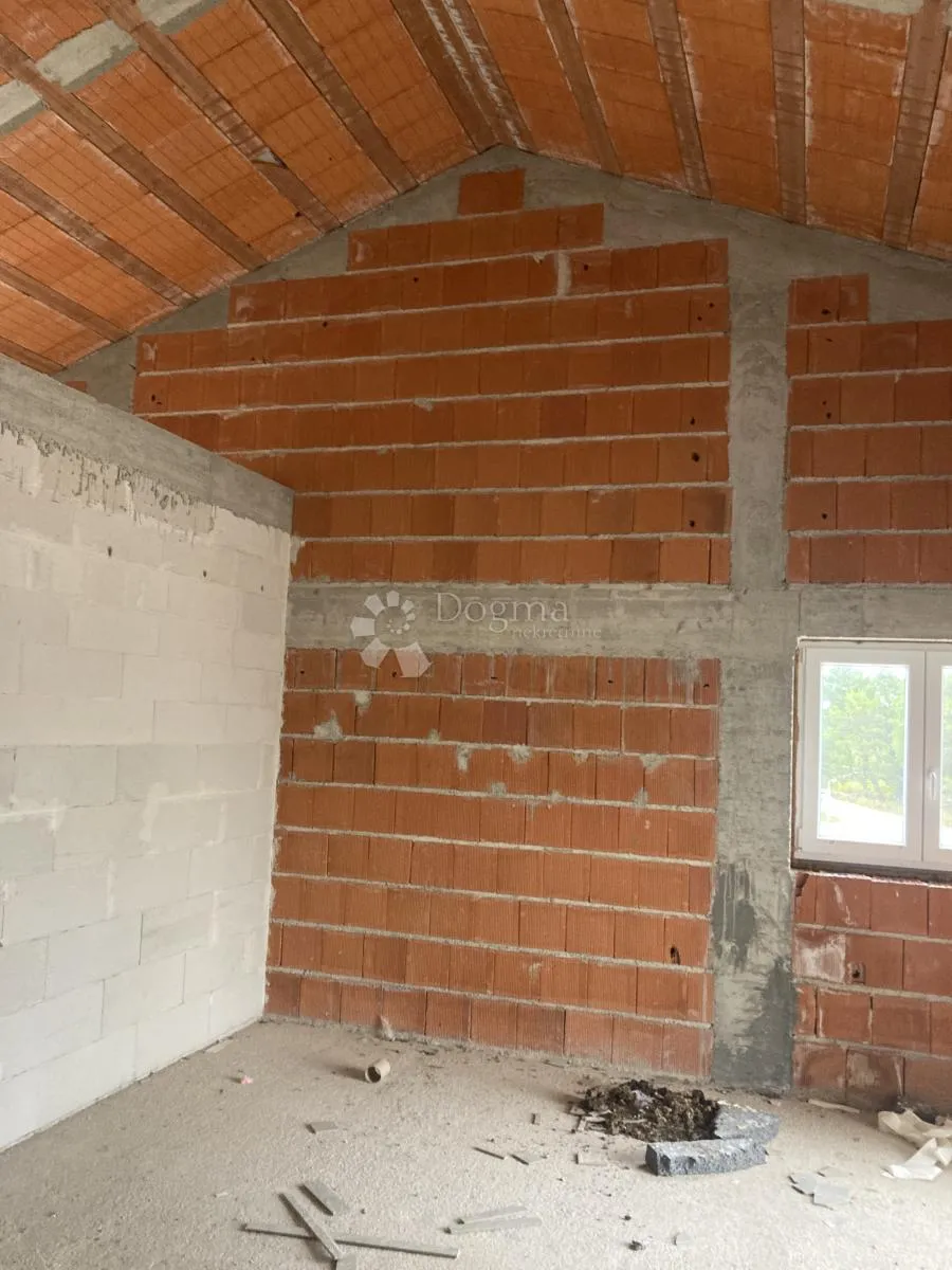 lozovac – prostor za najam – 120m², mogućnost prilagodbe prema namjeni - slika 21