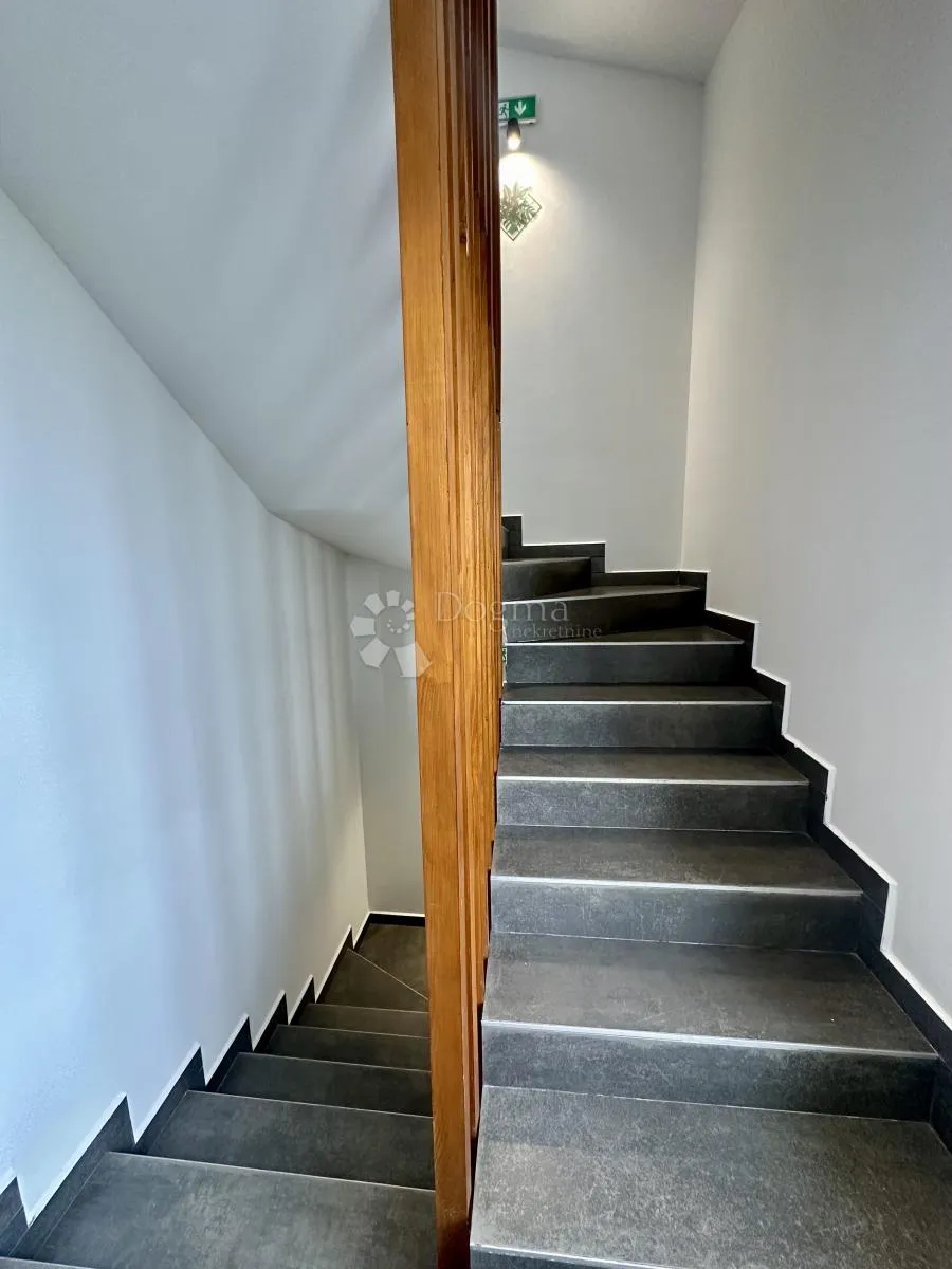 kuća sa 4 apartmana i bazenom crikvenica - slika 18