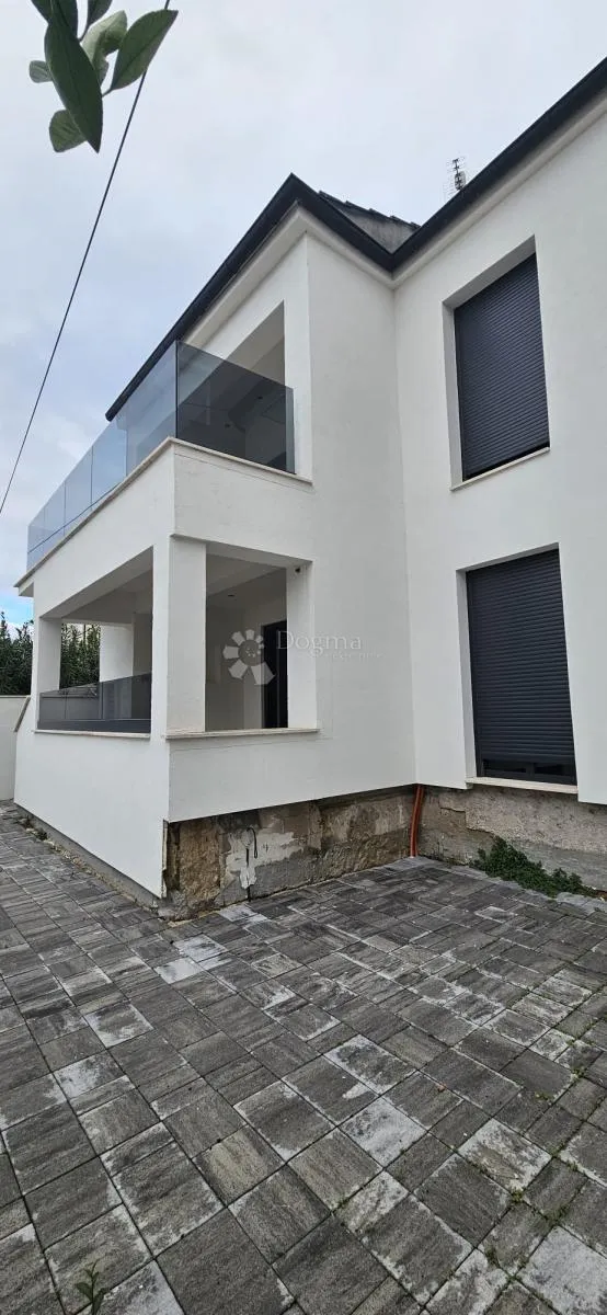 kuća, diklo - 30 m od mora! - slika 17