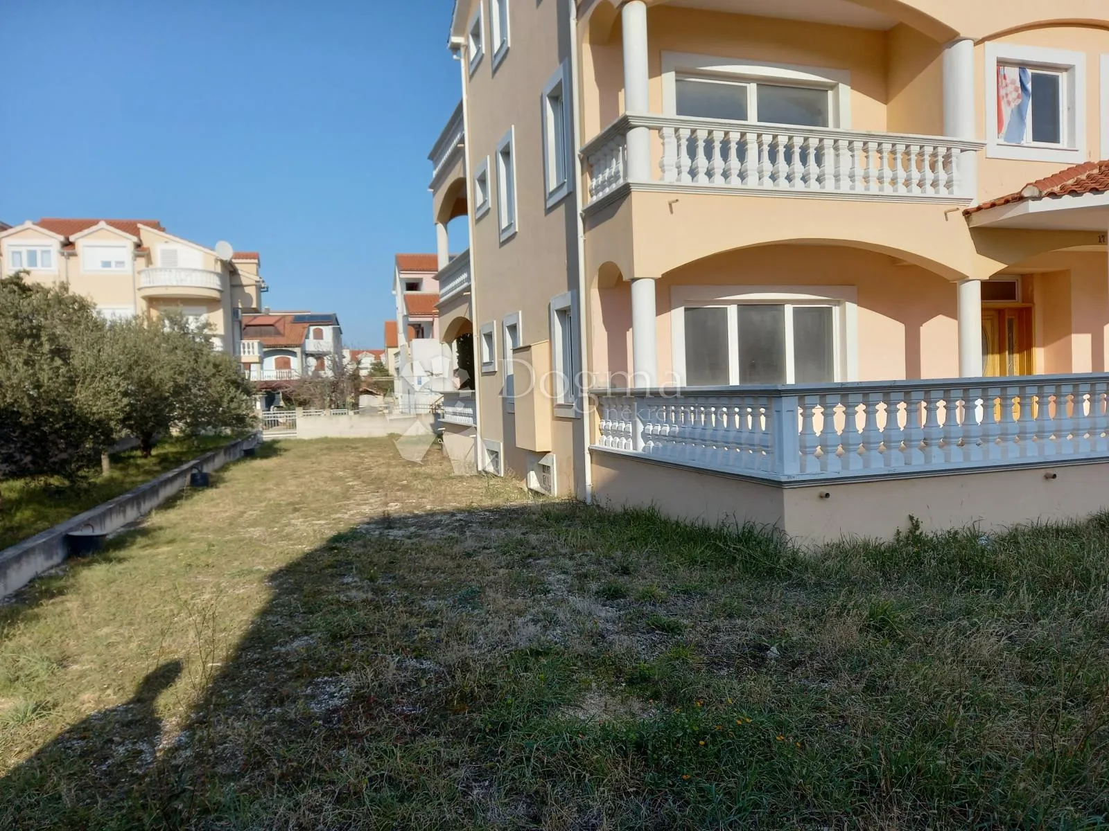 vodice - kuća 800 m2 odlična prilika - slika 5