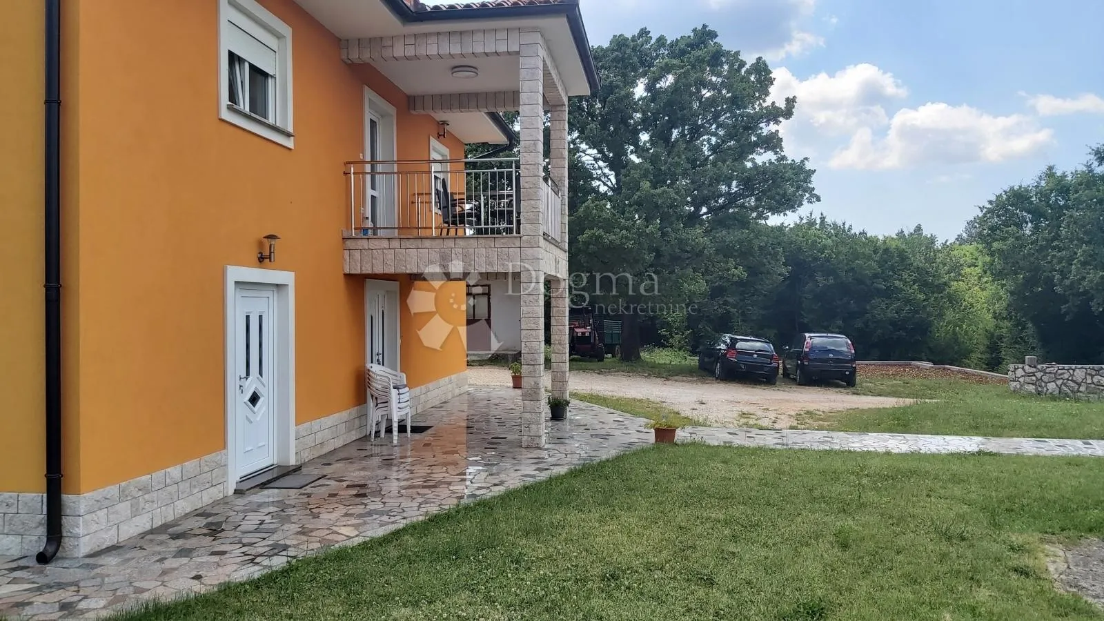 labin, prekrasna kuća u okolici labina s velikom okućnicom - slika 28