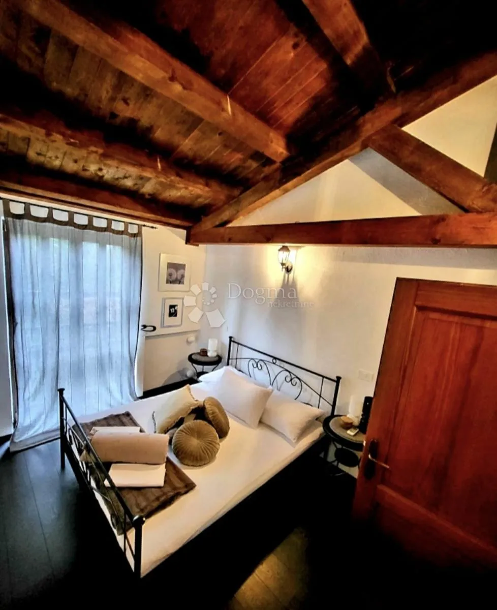 sveti lovreč, kamena vila s bazenom - slika 12