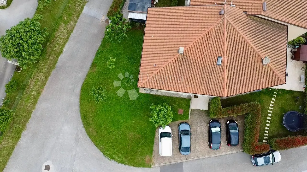 samo u ponudi dogme! stan u novigradu na praktičnoj lokaciji - slika 18