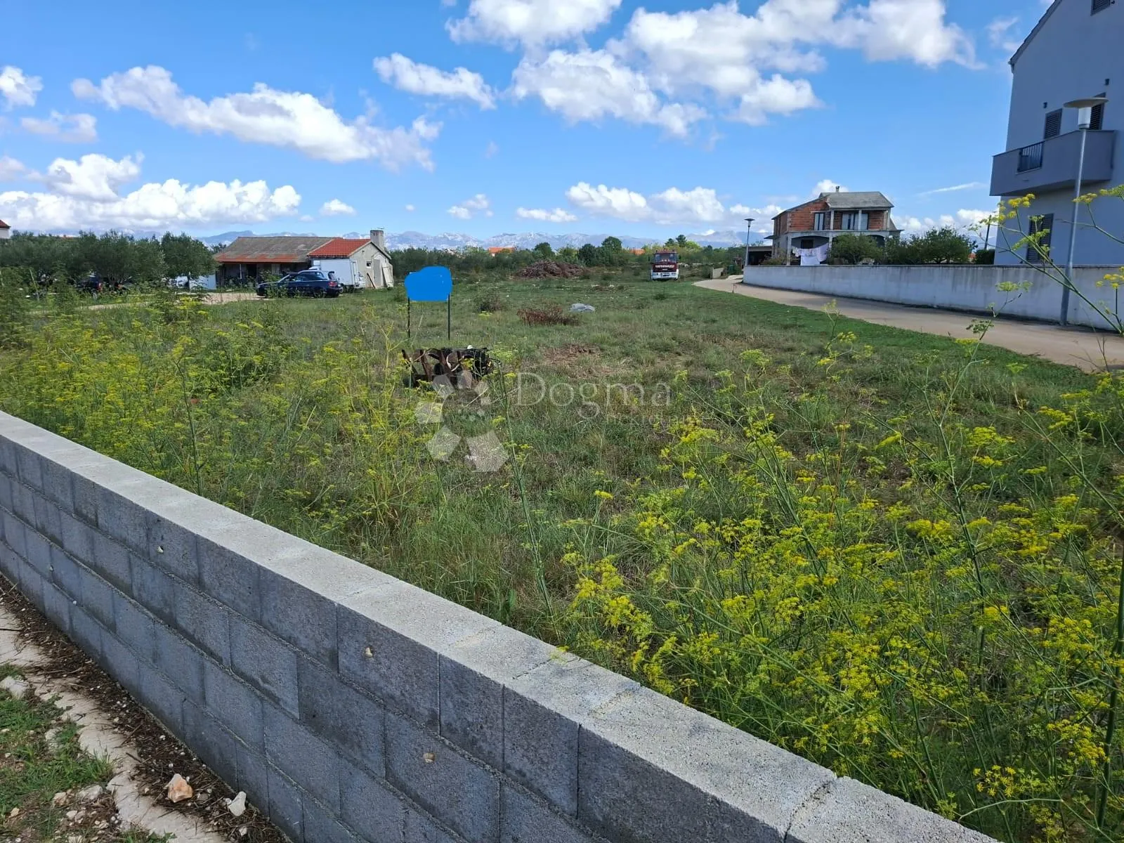 građevinsko zemljište vrsi 709 m2 - slika 3