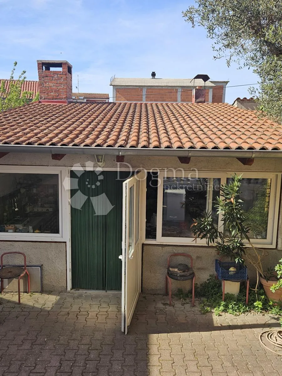 apartmanska kuća u pakoštanima - slika 24