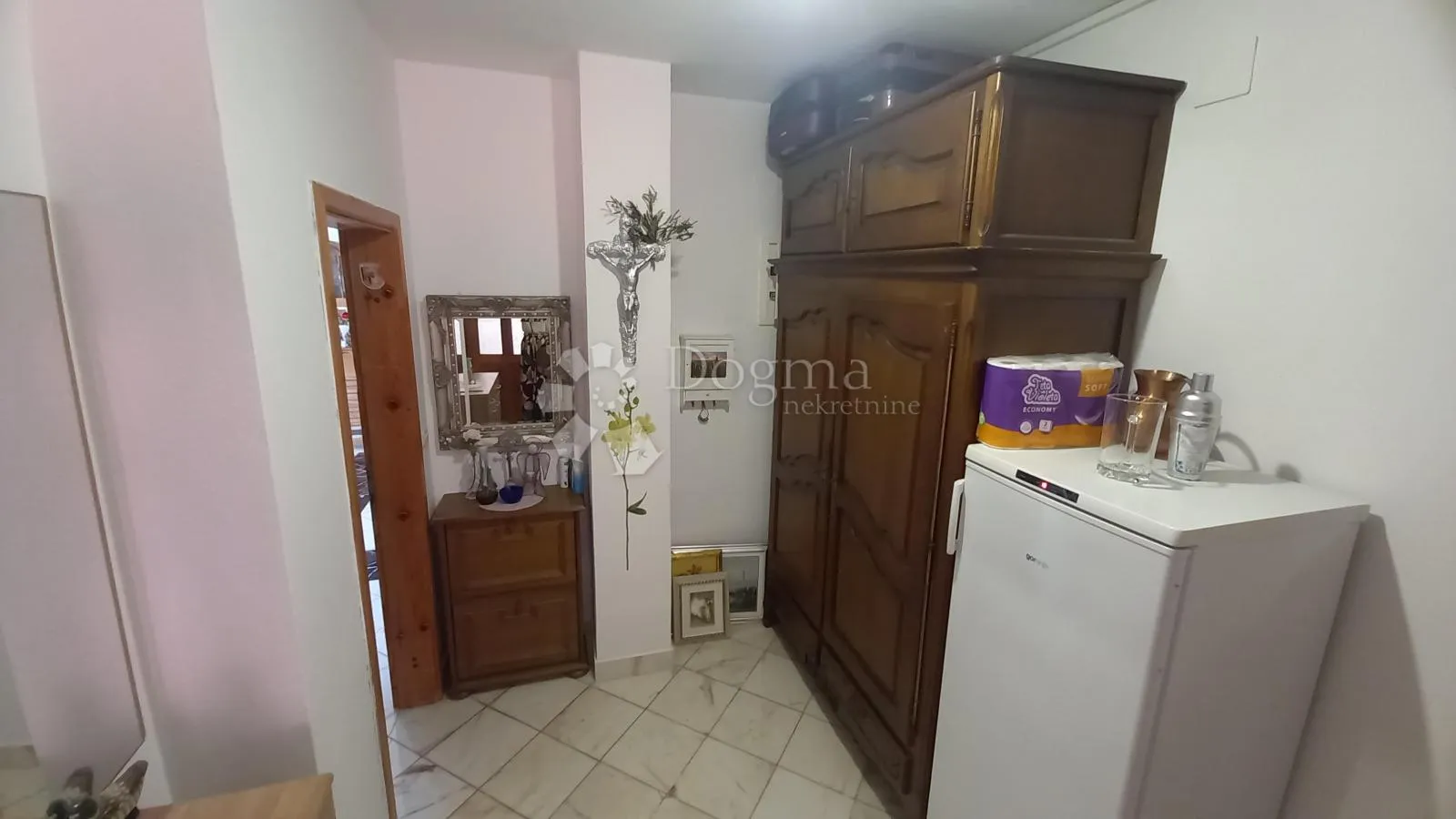 jednosoban stan makarska - slika 14