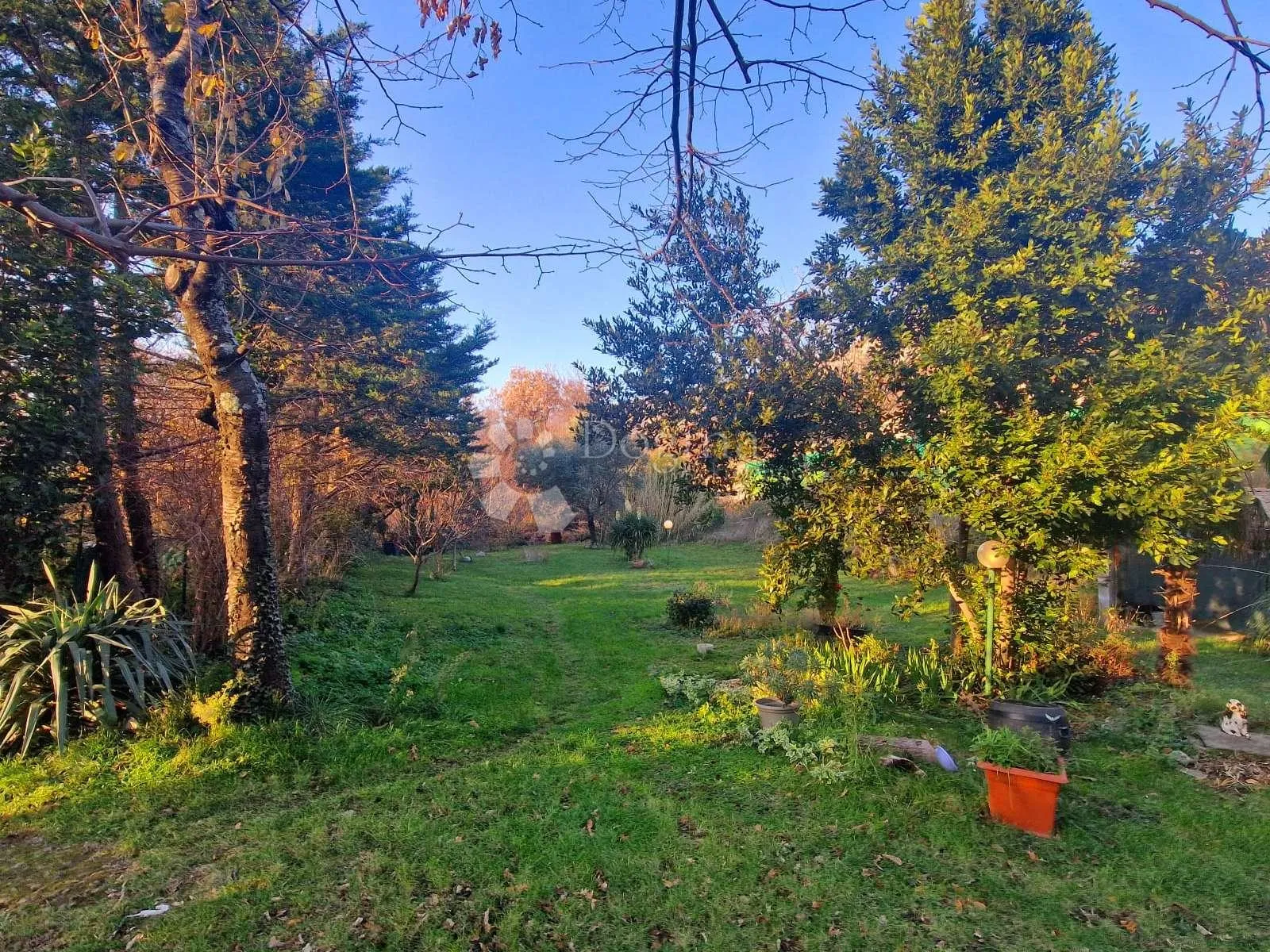 kuća sa dva stana u okolici lupoglava - slika 17