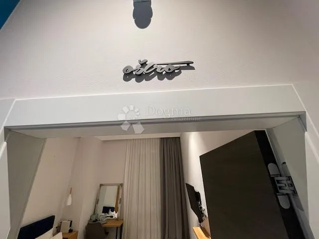 iznajmljujem tri sobe i dva apartmana u samom centru grada - slika 28