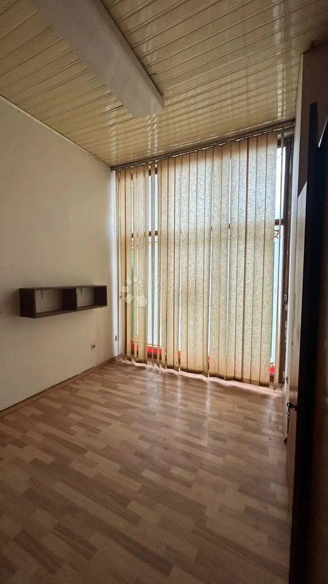 poslovni prostor – veruda, pula – odlična lokacija - slika 3