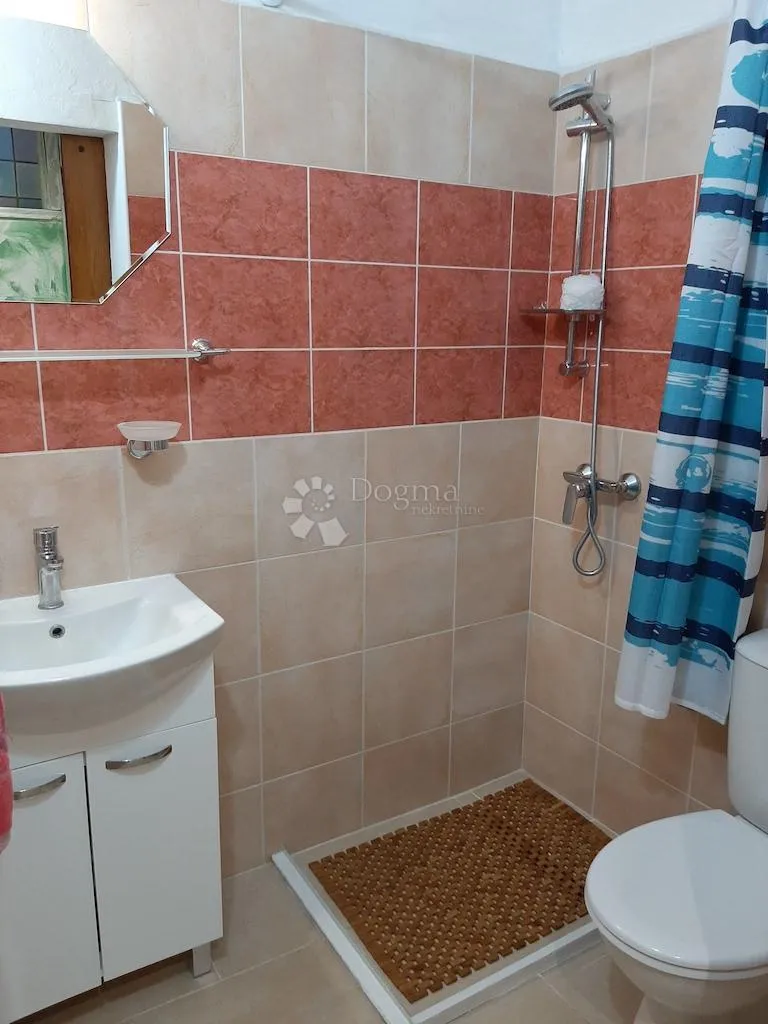 vela luka, korčula - centar kuća s terasom,vrtom i garažom - slika 12