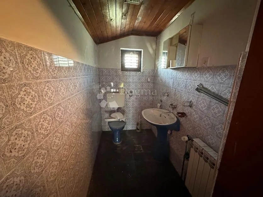 gospodarsko imanje, kuća sa pomoćnim objektima, pazarišta - slika 15