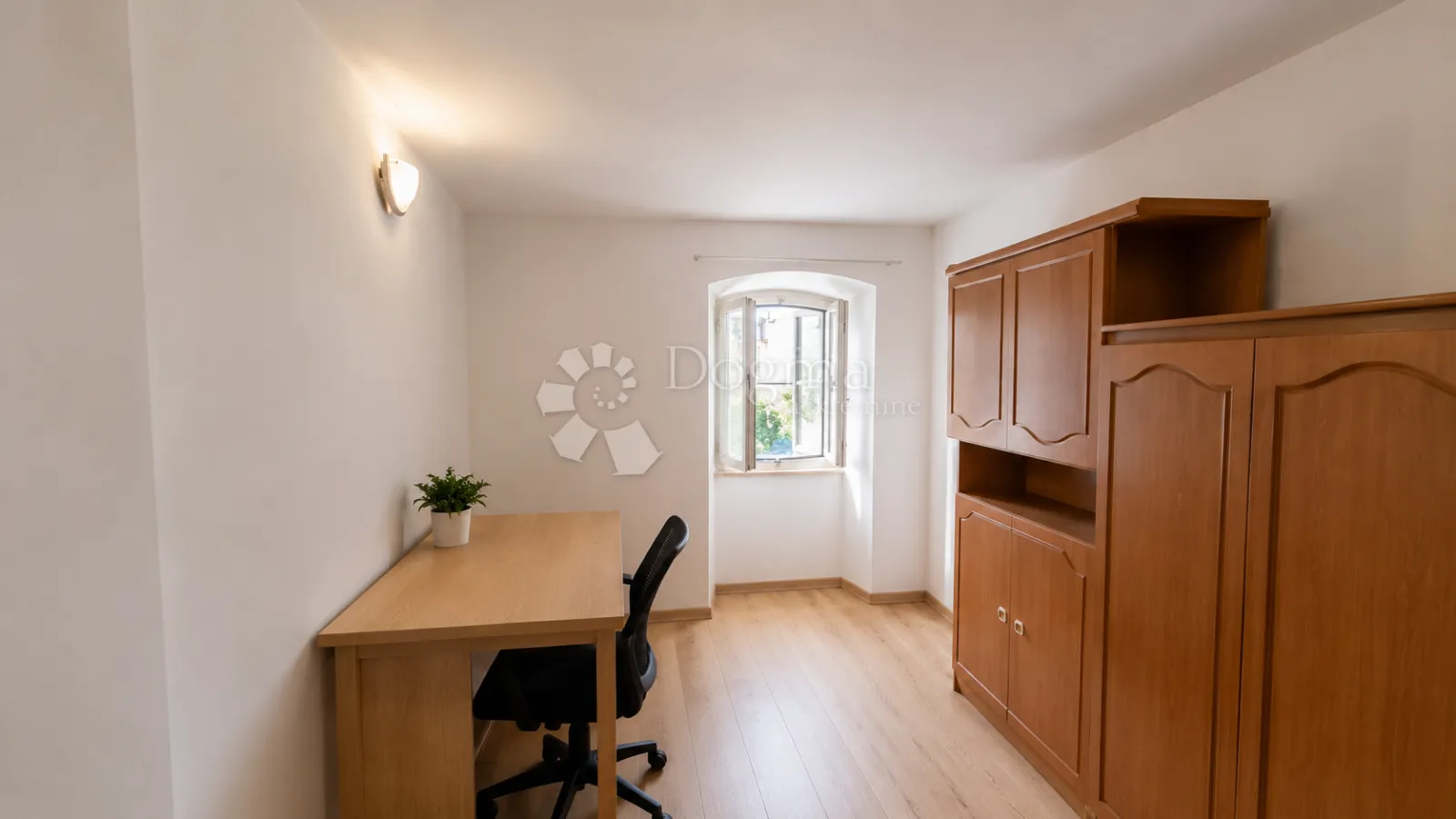 kuća u nizu u srcu mjesta udaljenog 7km od pule – 120 m² + dodatno dvorište 68 m² - slika 8