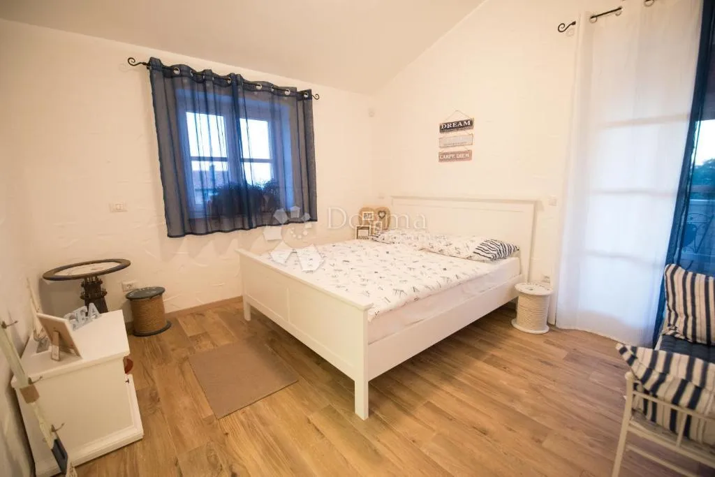 sveti lovreč - predivna kamena vila - slika 16