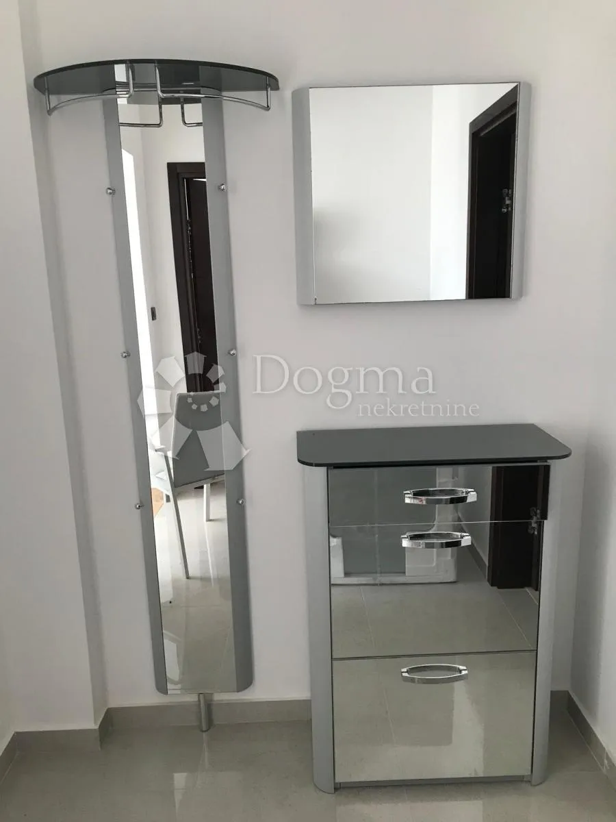 rogoznica- villa s predivnim pogledom i top lokacijom - slika 3