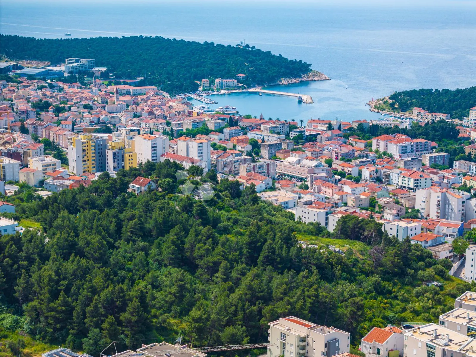 zemljište s idejnim projektom - 3 poslovno stambene zgrade - slika 9