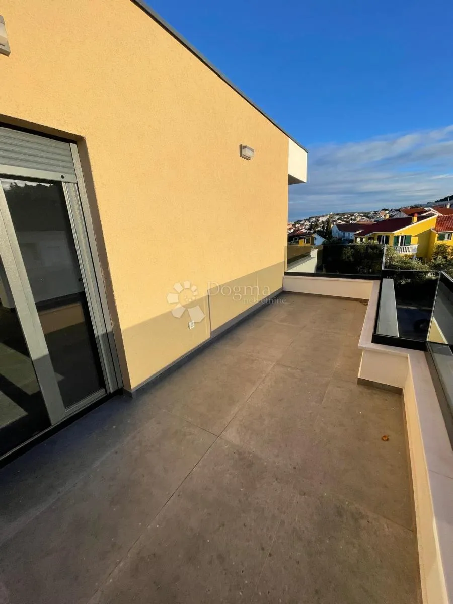 penthouse s panoramskim pogledom na more – 350 m od plaže - slika 22