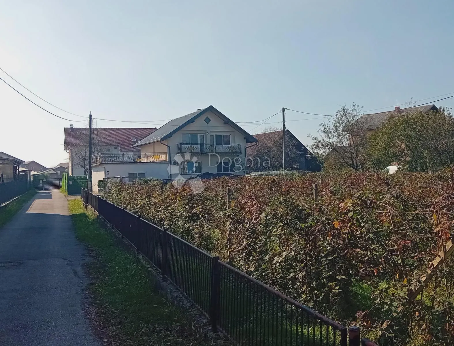 kuća kod zaprešića 6 soba namještena - slika 4