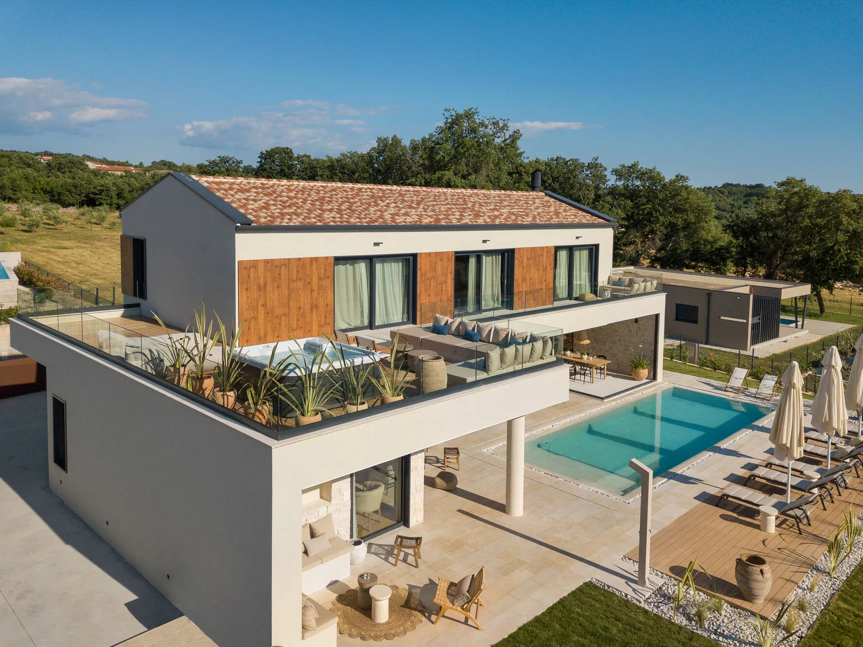 poreč okolica, luksuzna vila s bazenom i pogledom na more - slika 29