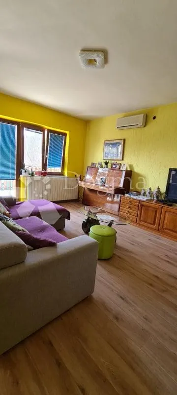kuća sa 2 stana i prostranom građevinskom okućnicom - slika 6