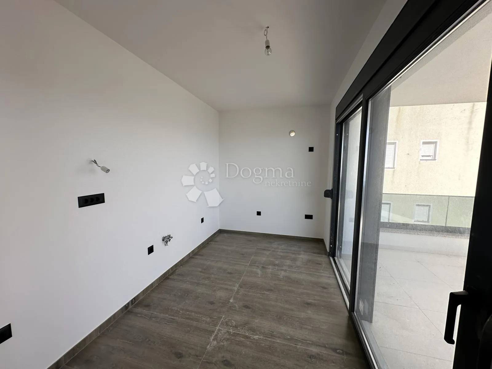 luksuzni penthouse na obali mora - slika 7