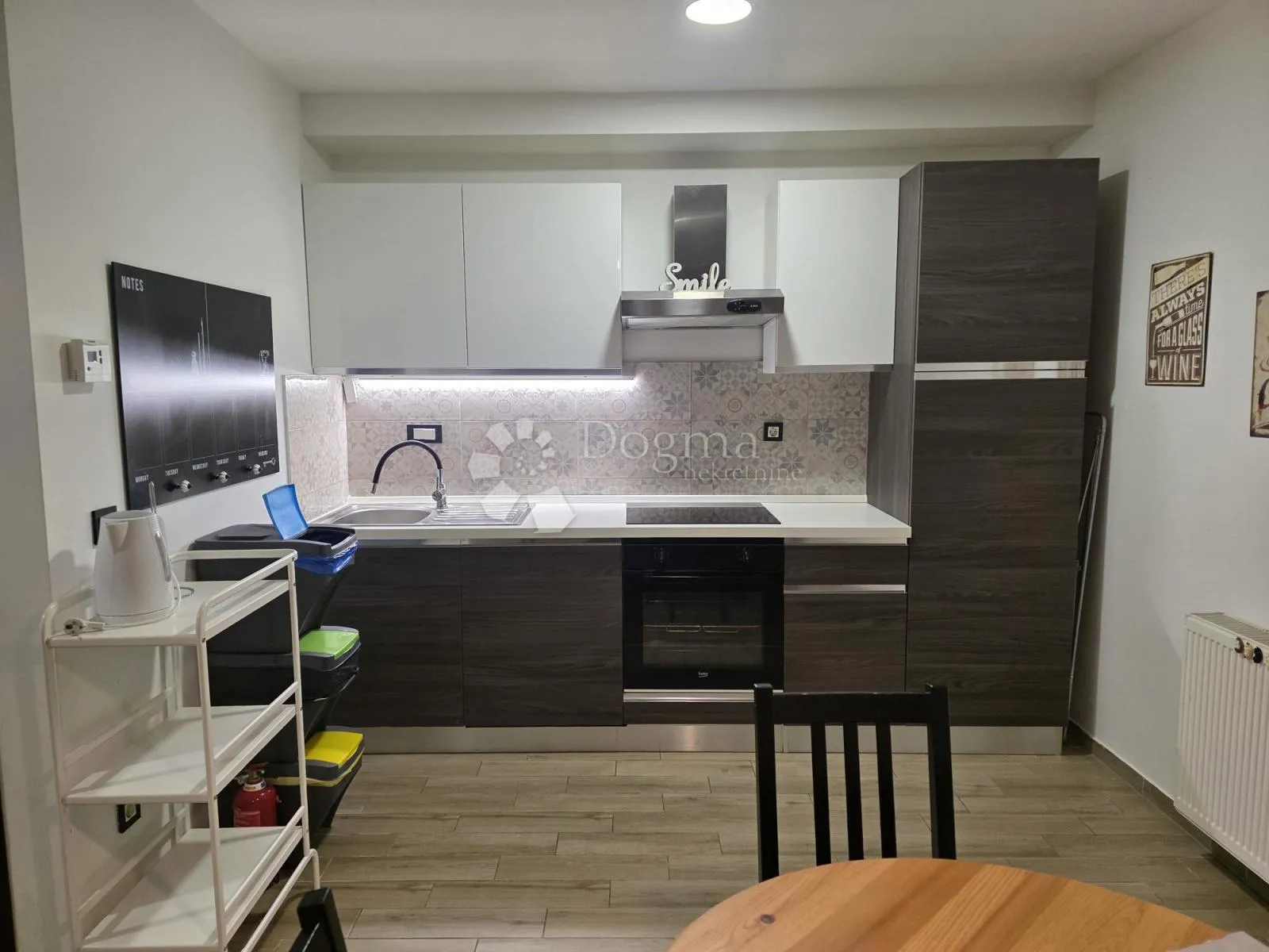 prodaja stana ravnice – maksimir, 45 m², namješten, odlična lokacija - slika 3