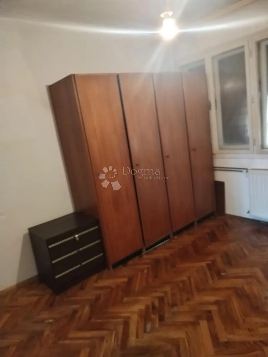 kuća u karlovcu na prodaju - mir u blizini grada - slika 12