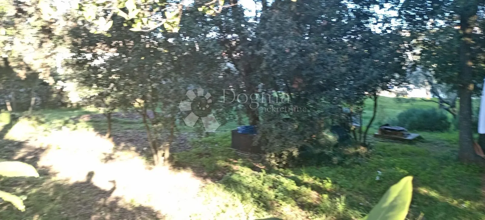 pješčana uvala ,prvi red do mora - slika 5