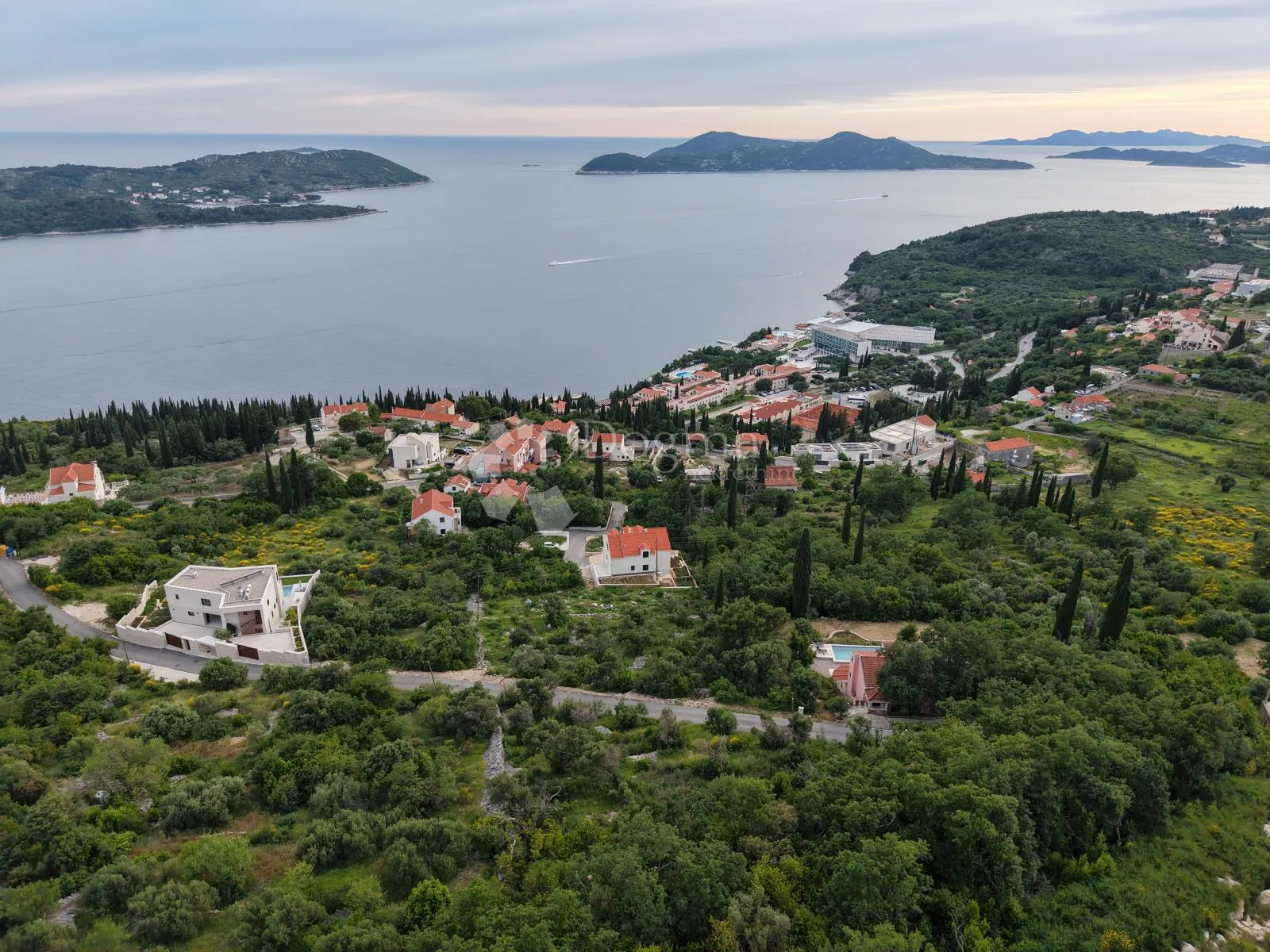 građevinsko zemljište s prelijepim pogledom na elafite – orašac - slika 4
