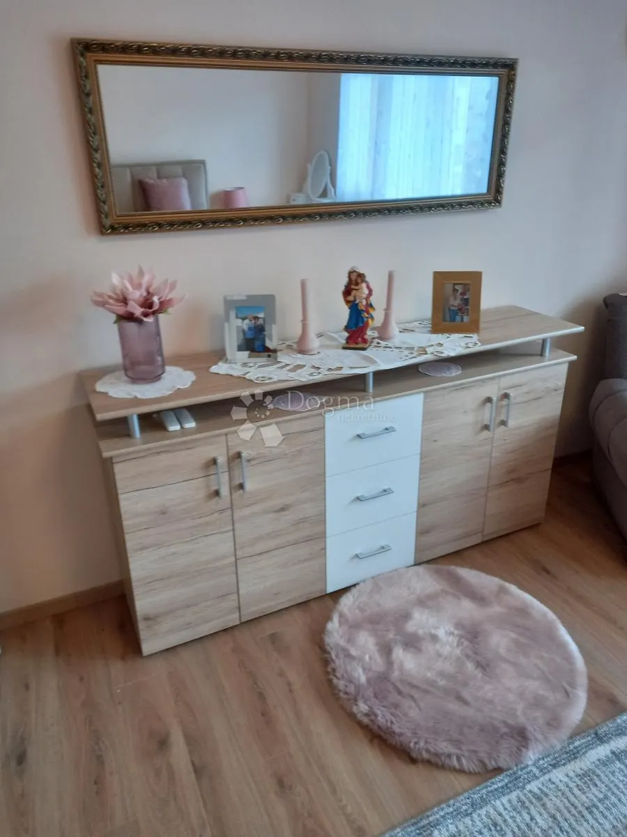 vrbovsko, stan sa garažom i konobom - slika 8