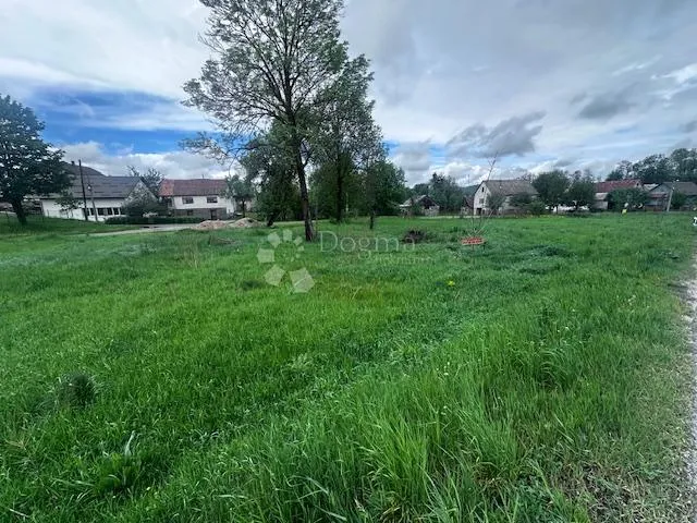 građevinsko zemljište budak 1276 m2 - slika 3