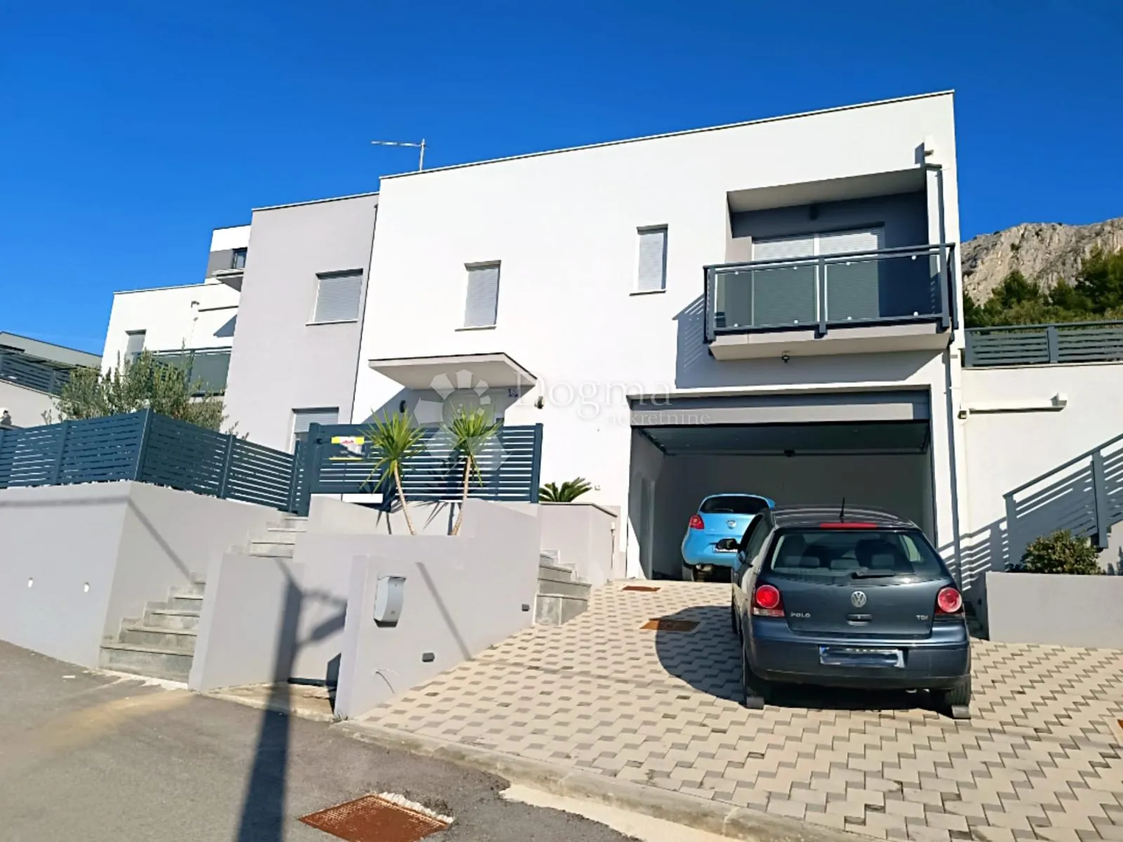 novoizgrađena kuća, gornja podstrana - slika 28