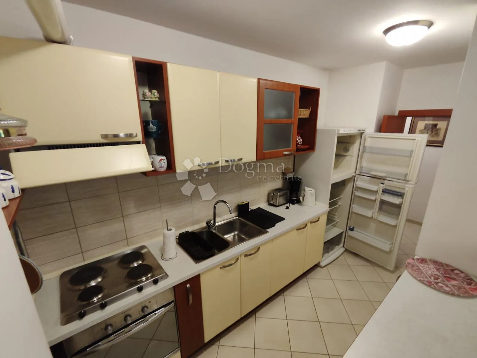 trosobni stan na žnjanu - slika 6