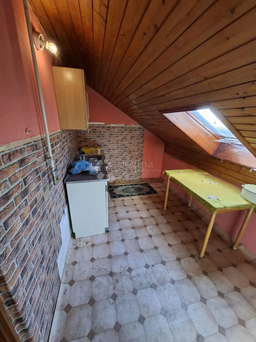 kuća 3 stana kustošija - slika 22